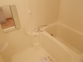 日々の疲れを癒すお風呂付です