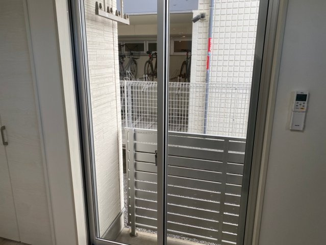お洗濯にも便利なバルコニー付き