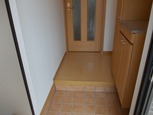 落ち着いた玄関です