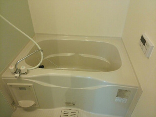 ゆったり過ごせるお風呂です