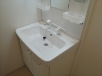 コンパクトで使いやすい洗面所