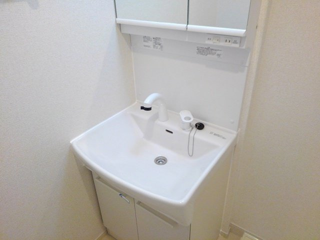 コンパクトで使いやすい洗面所