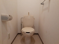 ゆったりとした空間のトイレです