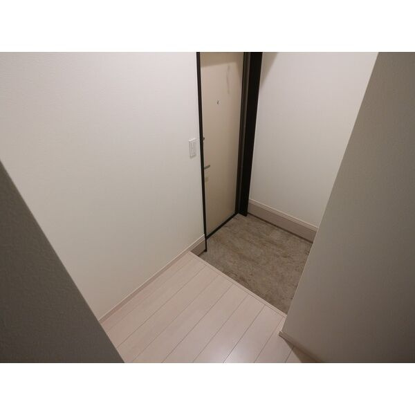 GRANDTIC名古屋山王　名古屋市賃貸　仲介手数料無料の玄関