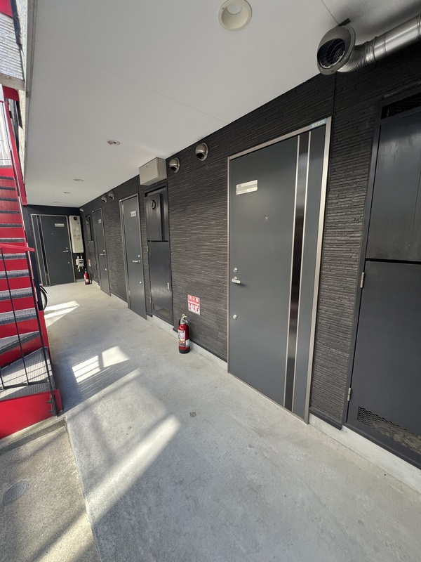 練馬区貫井３丁目の賃貸マンションのエントランス