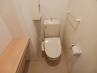 コンパクトで使いやすいトイレです