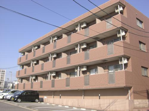 ベルステージ竹の山の外観