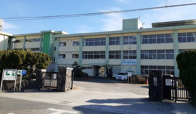館山市立第一中学校まで750m