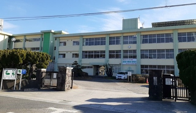 館山市立第一中学校まで750m