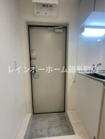 LOFT AOIの玄関