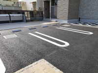 車をお持ちの方に嬉しい駐車場付きの物件です