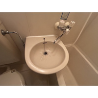 コンパクトで使いやすい洗面所