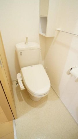 シンプルで使いやすいトイレです