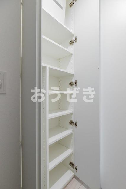 エル・セレーノ横浜関内デューエの収納