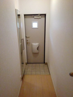 シンプルで使いやすい玄関です