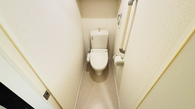 筑紫野市大字原田のアパートの玄関