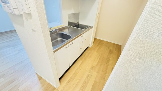 筑紫野市大字原田のアパートのキッチン