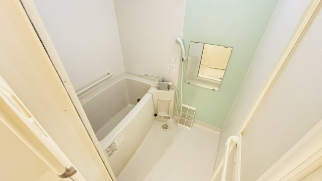 筑紫野市大字原田のアパートの浴室