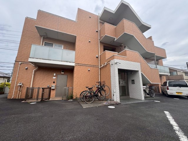 川崎市麻生区栗木台５丁目の賃貸マンションの外観