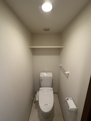 川崎市麻生区栗木台５丁目の賃貸マンションのトイレ