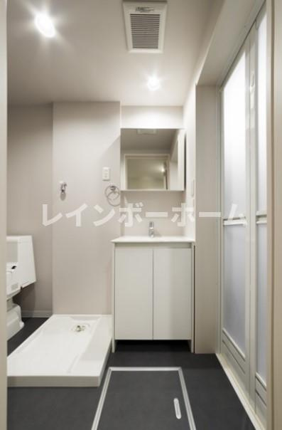 スプリングフォレスト参番館の独立洗面台
