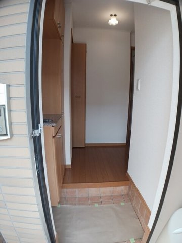 明るい玄関です