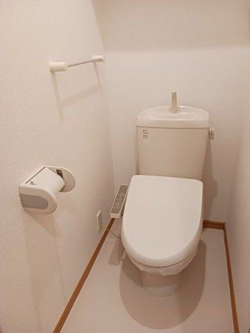 シンプルで使いやすいトイレです