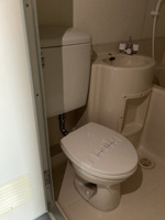 清潔感のあるトイレです