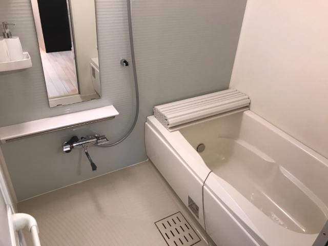 バス