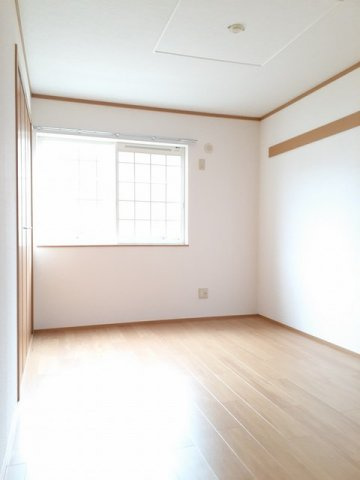 内装は落ち着いています
