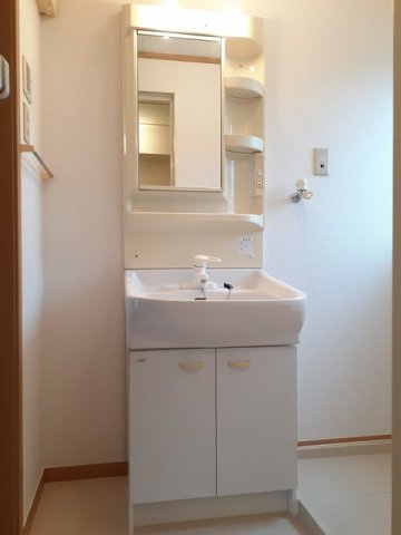 忙しい朝には欠かせない洗面所です