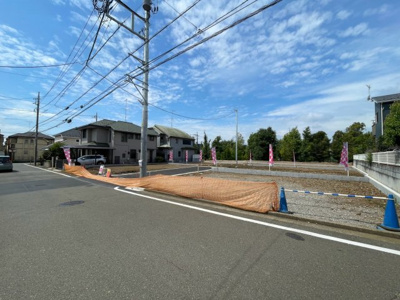 【前面道路含む現地写真】 | 玉川上水緑道至近！幸町5丁目　新築戸建　【全5棟】