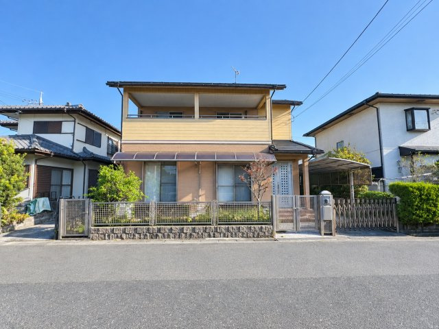 守山市今市町　中古戸建ての駐車場|駐車2台可（カーポート付き）
