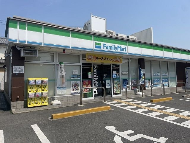 カーサ・ナオの周辺|ファミリーマート大東寺川店様まで110m