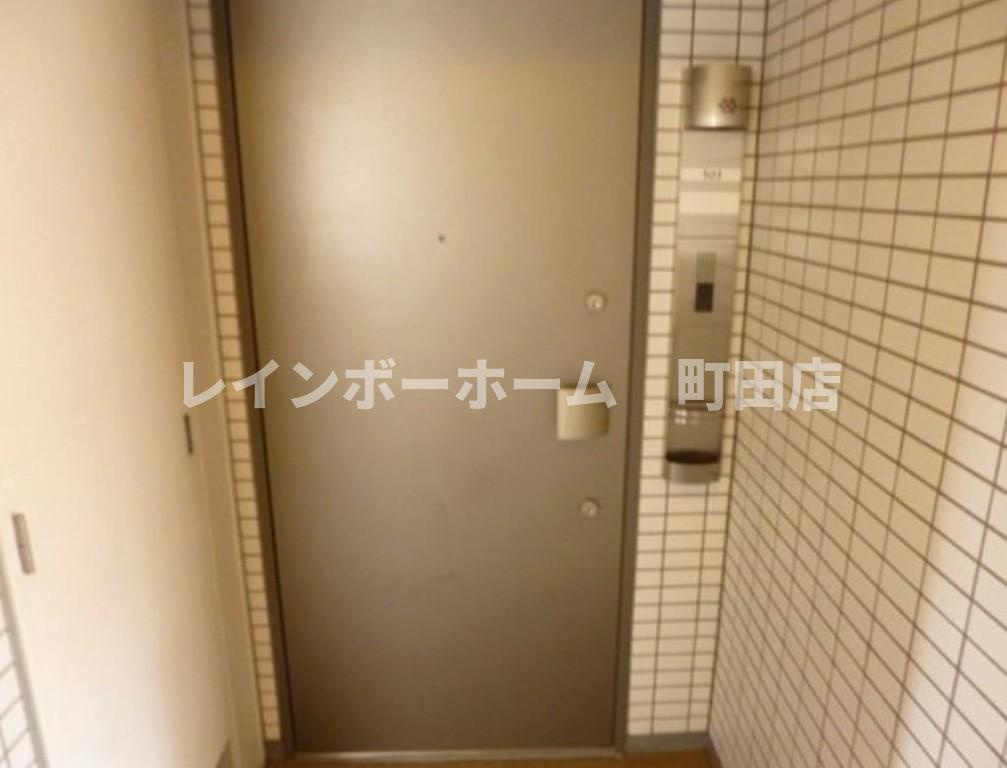 KDXレジデンス町田※初期費用分割あと払いサービス利用可能物件の玄関