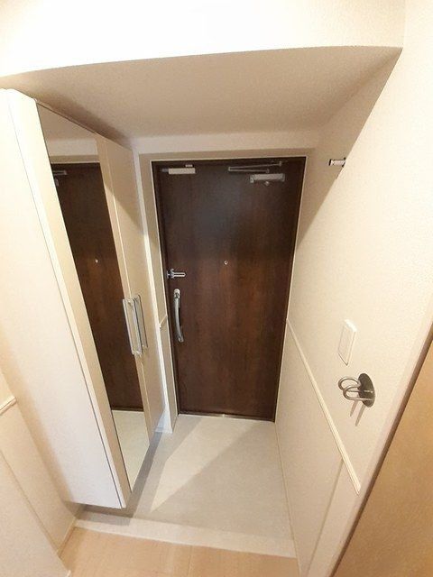 ヴィラ　フェリシア　小台橋の玄関