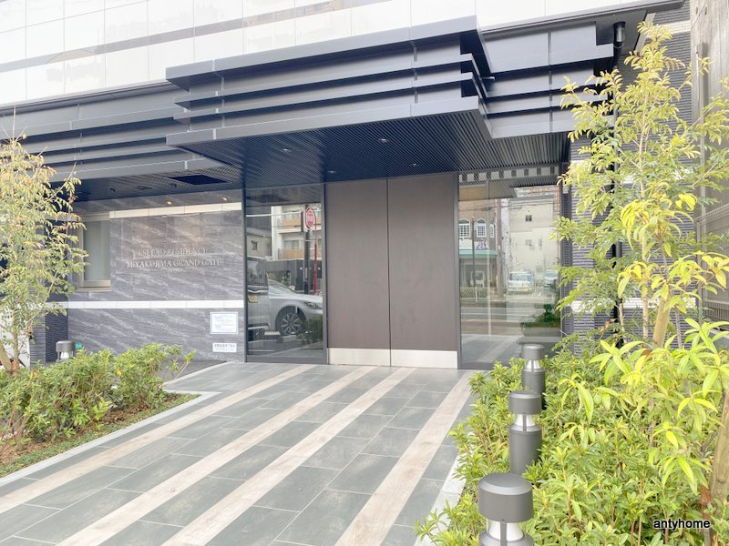 JMFレジデンス都島　仲介手数料無料のエントランス
