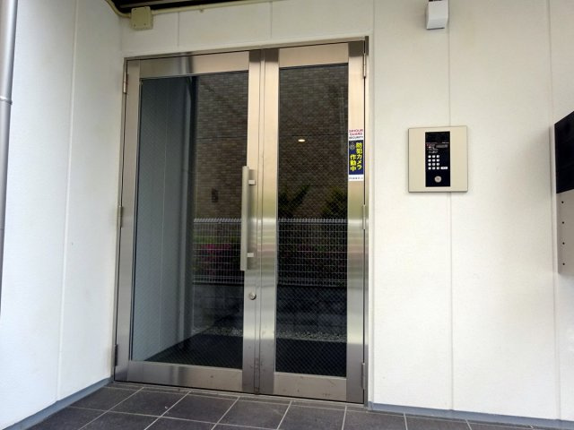 コフレ西宮のエントランス
