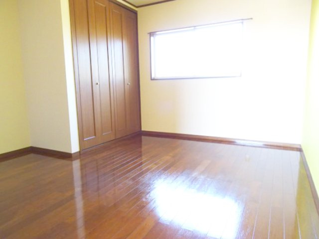 横瀬コーポⅠの浴室|お風呂に窓があります。
