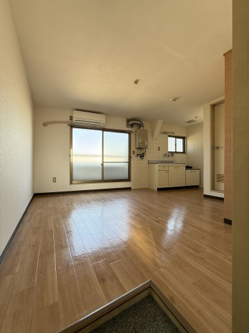 マンションコスモⅢの玄関