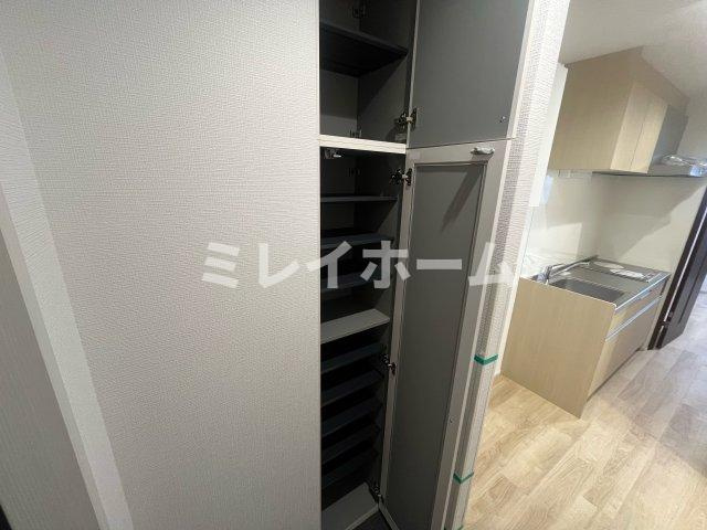 アオアクアの玄関