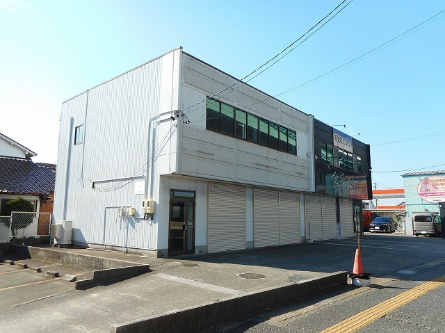 万場２丁目倉庫付事務所Ｂの外観