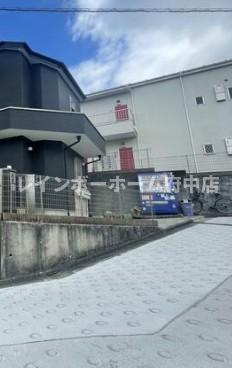 ドーム多摩M棟のエントランス
