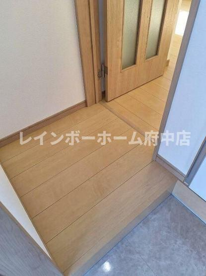 ドーム多摩M棟の玄関|※別号室参考写真