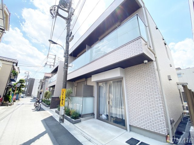 アローズ王子神谷の外観