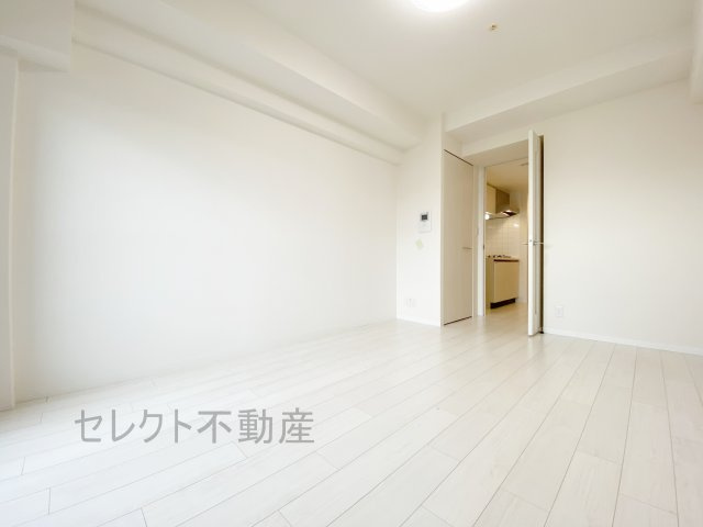 プレサンス東別院駅前の居間・リビング