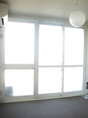【居間・リビング】 | レオパレス未来 | 家電のないお部屋です