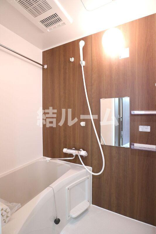 板橋区成増３丁目のアパートの浴室