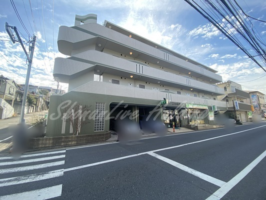 横浜市南区永田北２丁目の賃貸マンションの外観
