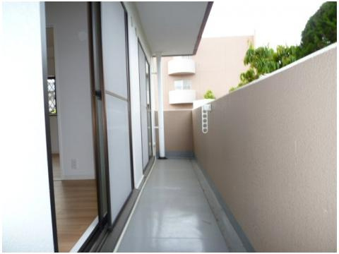高槻市殿町の賃貸マンションのバルコニー